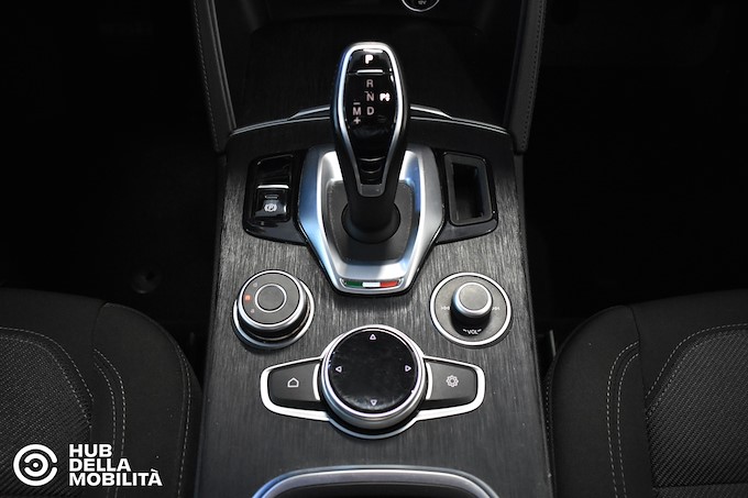 ALFA ROMEO Stelvio 2.2 Turbodiesel 190 CV AT8 Q4 Business